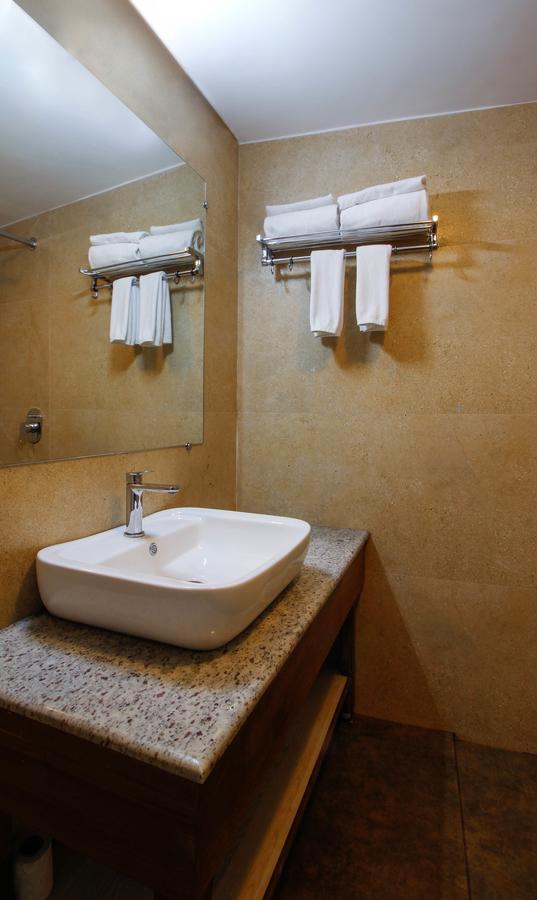 Treebo Trend Orchid Mg Marg Hotel Гангток Екстериор снимка
